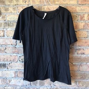 Lululemon Black T